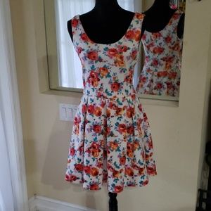 Rag therapy Floral dress. (Junior)